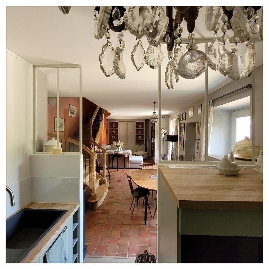 Holiday home De Charme Au Manoir Du Plessis-quinquis Sainte-Seve